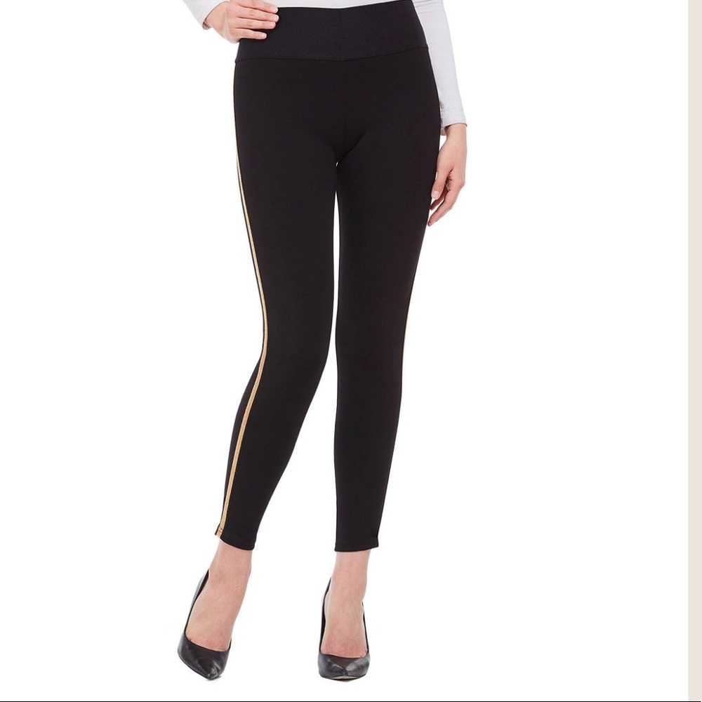 Fun Festive Peter Nygard Black Leggings with Gold Accent